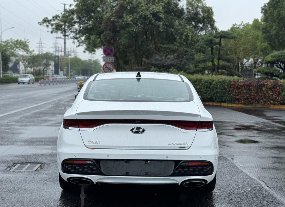 Hyundai Lafesta