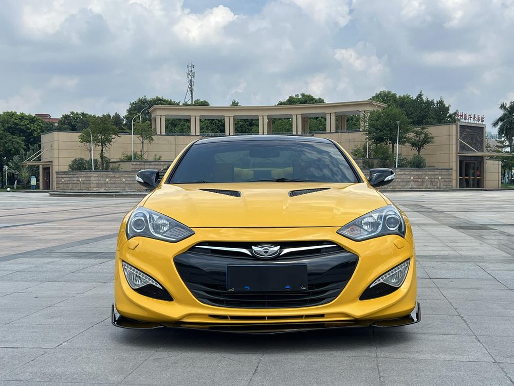 Hyundai Rohens-Coupe