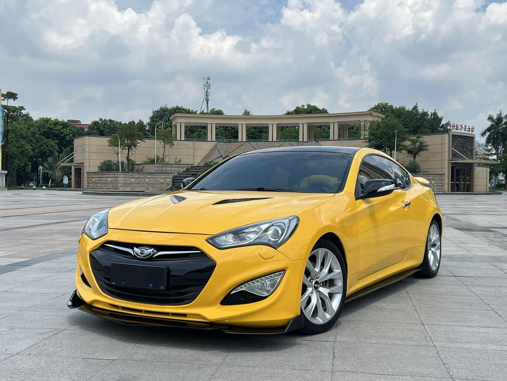 Hyundai Rohens-Coupe