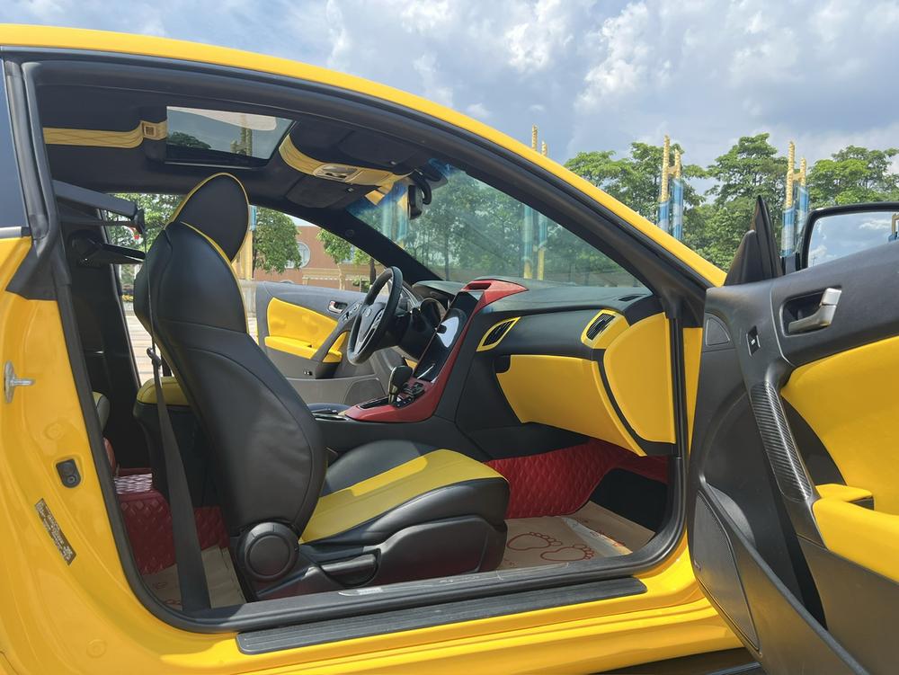 Hyundai Rohens-Coupe