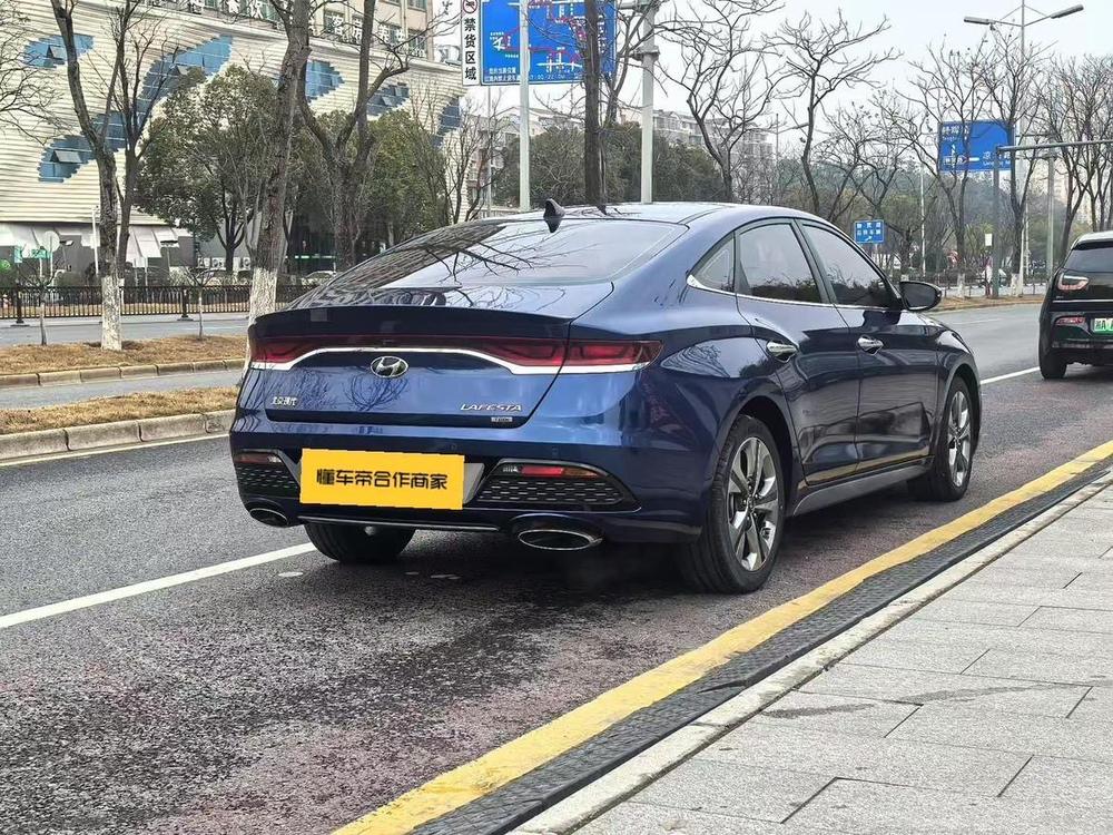 Hyundai Lafesta