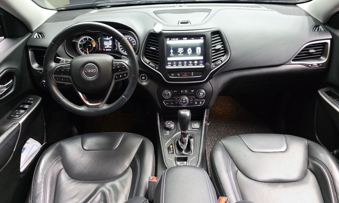 Jeep Cherokee