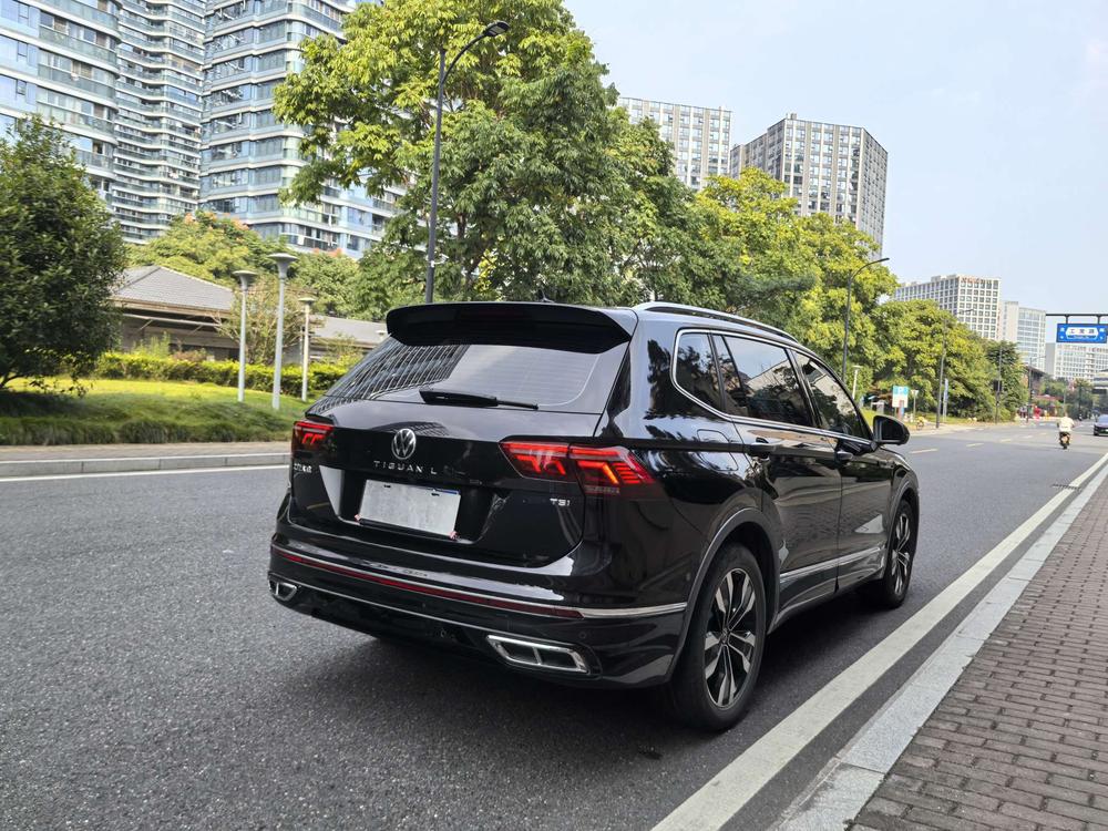 Volkswagen Tiguan L