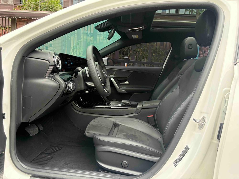Mercedes-Benz Mercedes-Benz A-Class