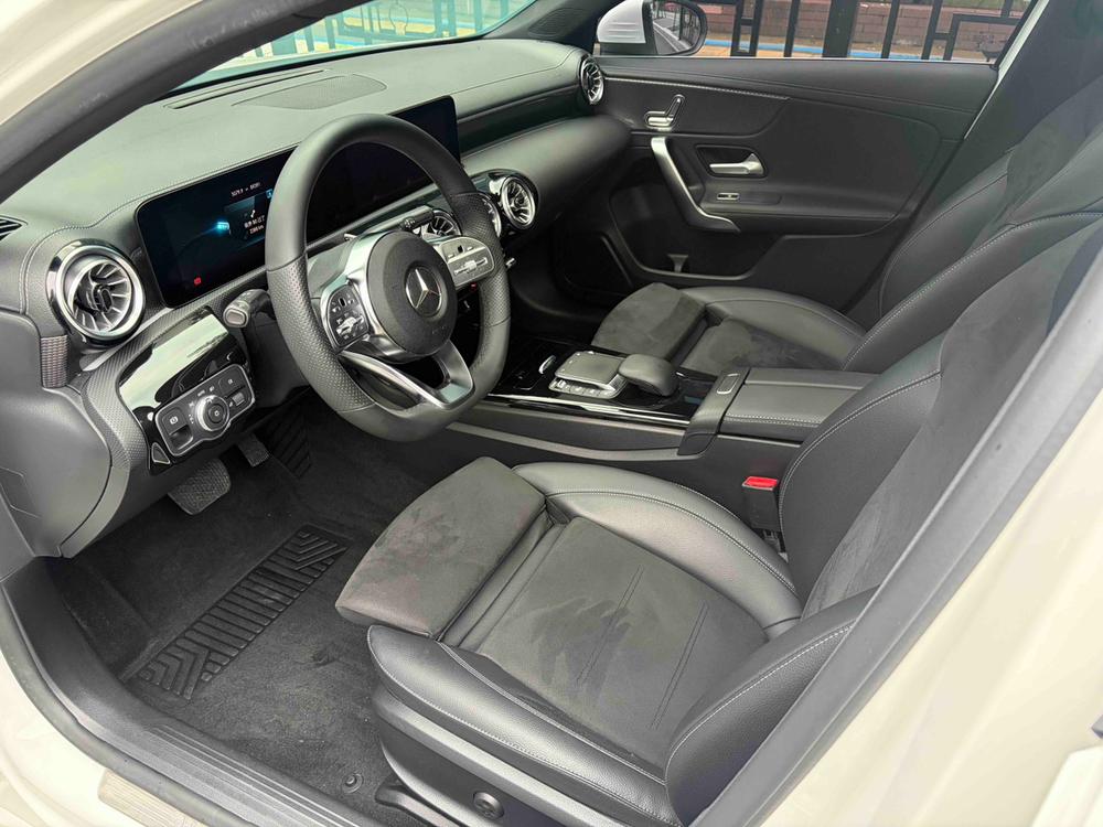 Mercedes-Benz Mercedes-Benz A-Class