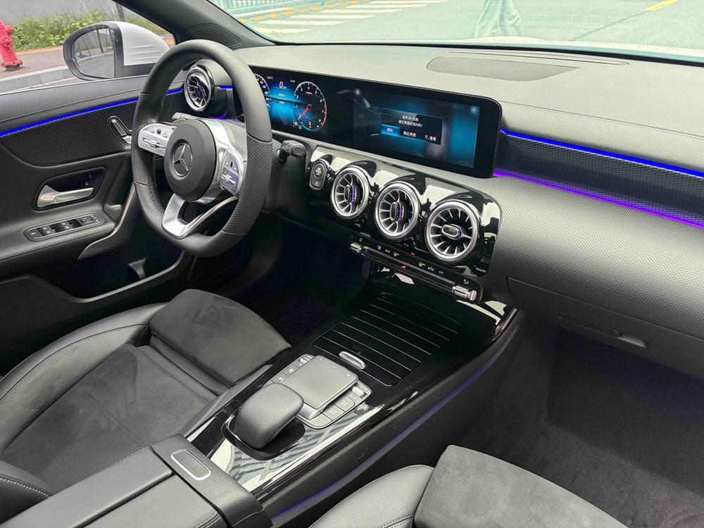 Mercedes-Benz Mercedes-Benz A-Class