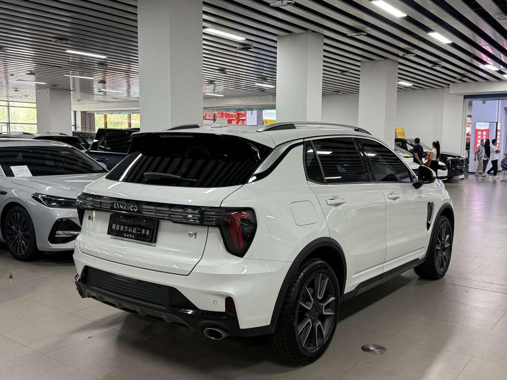 Lynk Lynk & Co 01