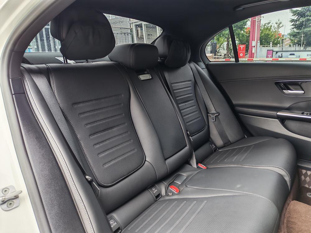 Mercedes-Benz Mercedes-Benz C-Class