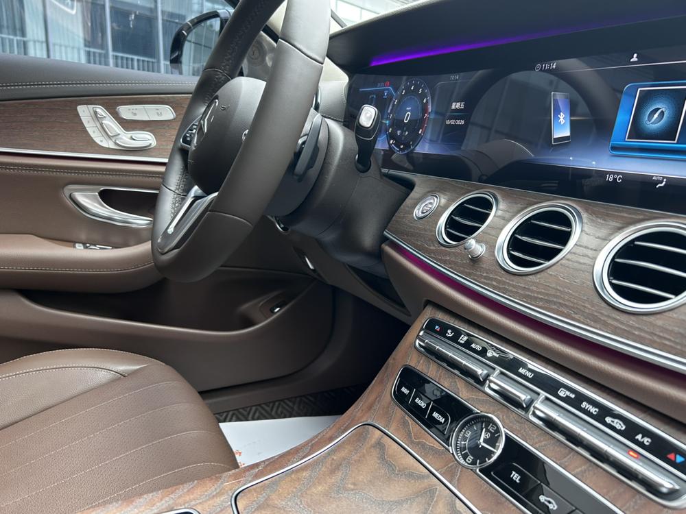 Mercedes-Benz Mercedes-Benz E-Class