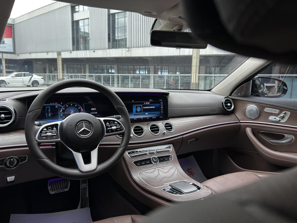 Mercedes-Benz Mercedes-Benz E-Class