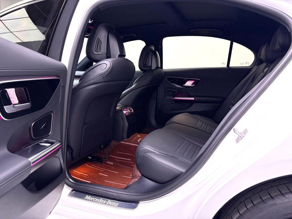 Mercedes-Benz Mercedes-Benz C-Class