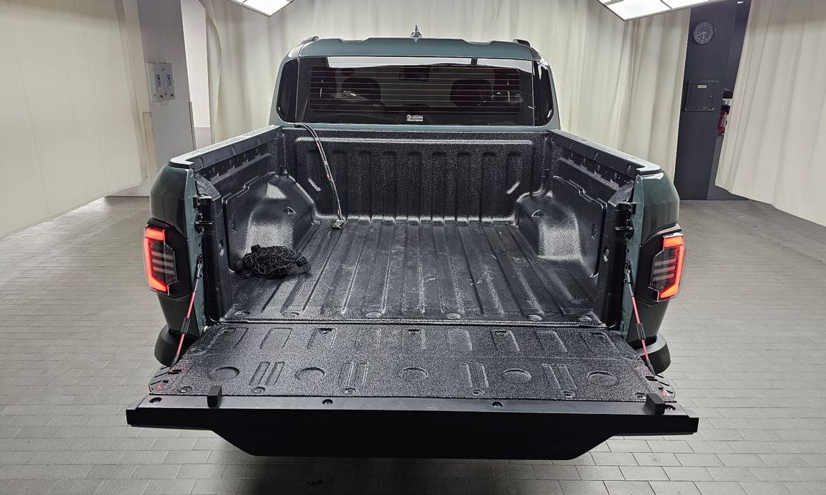 Kia Tasman