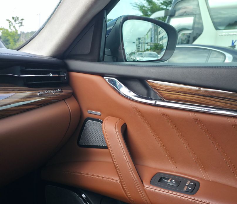Maserati Quattroporte