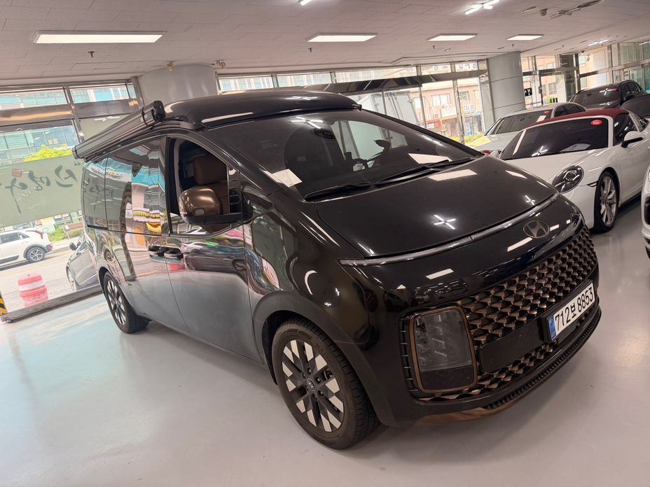 Hyundai Staria