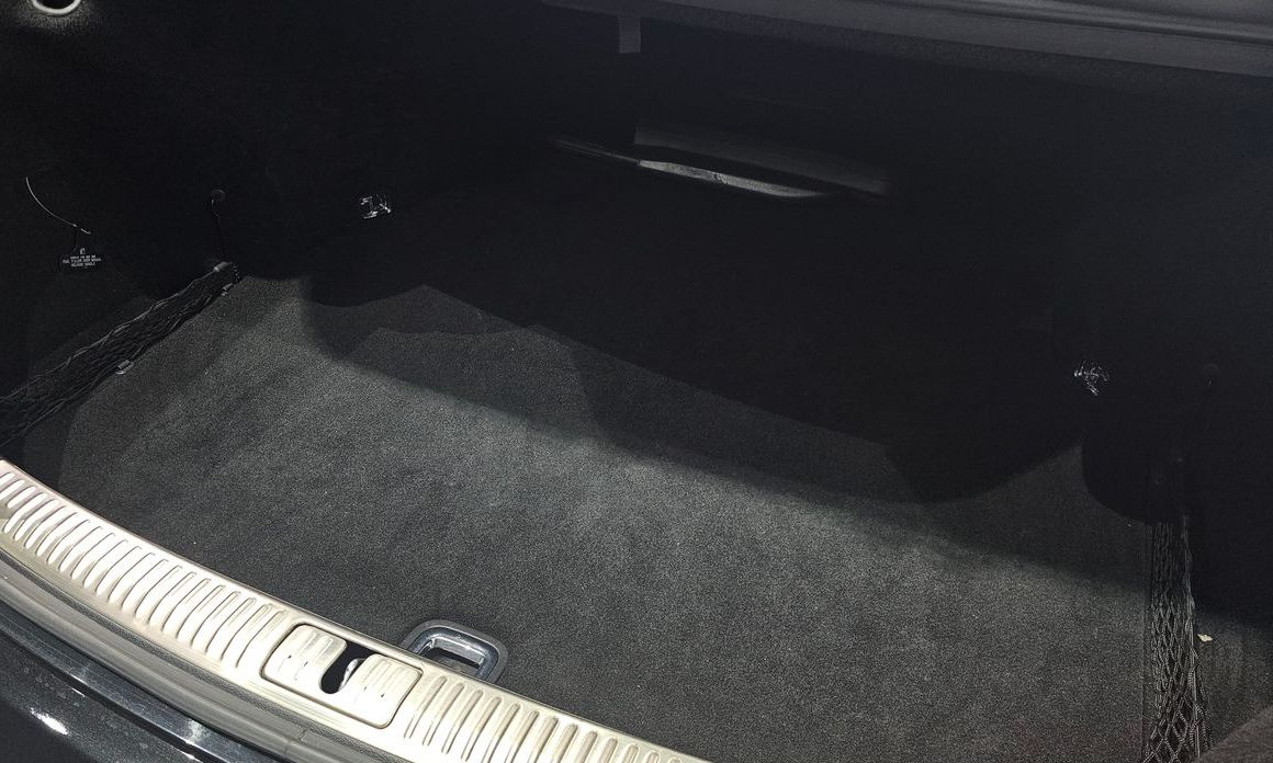 Genesis EQ900