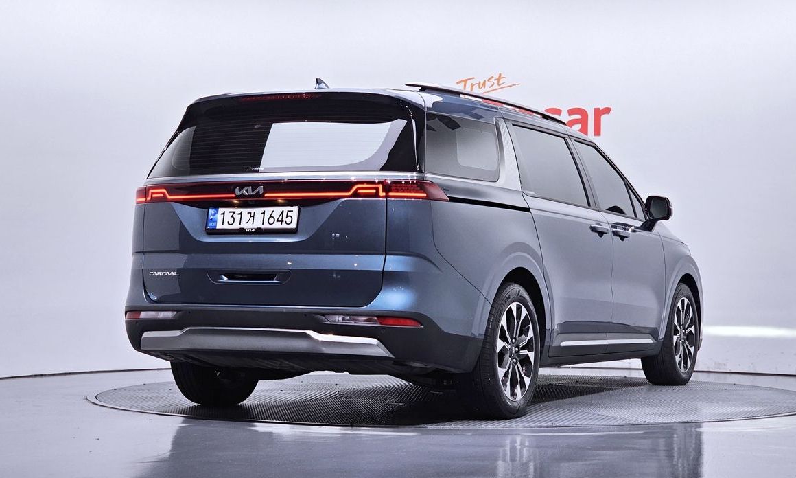 Kia Canival