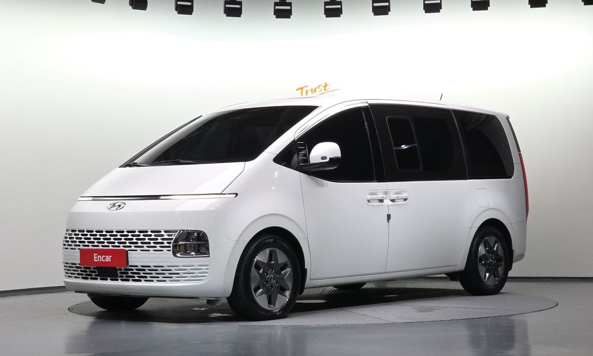 Hyundai Staria