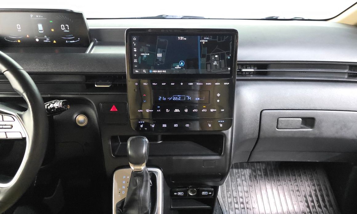 Hyundai Staria