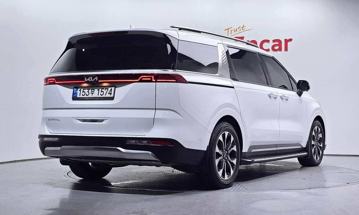 Kia Canival