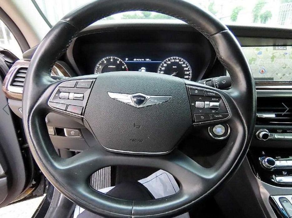 Genesis EQ900