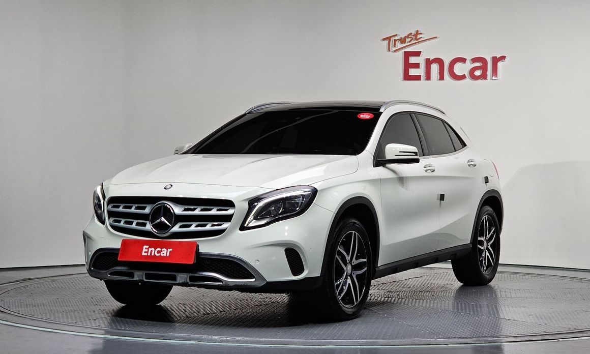 Mercedes-Benz GLA-Class