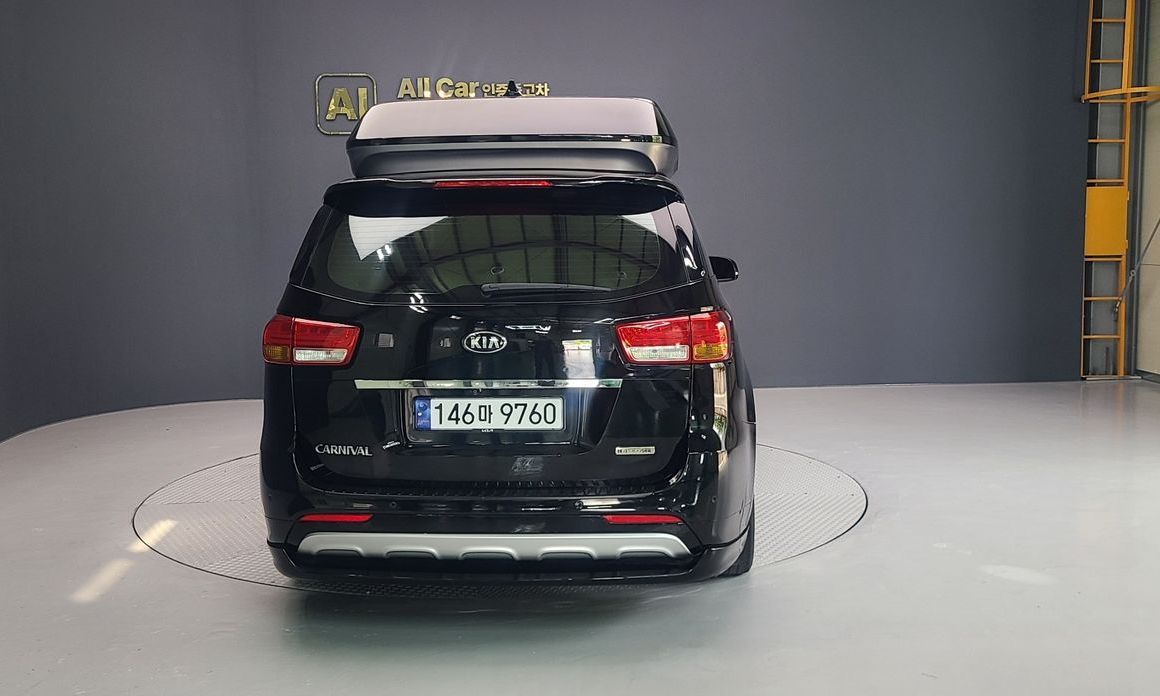 Kia Canival