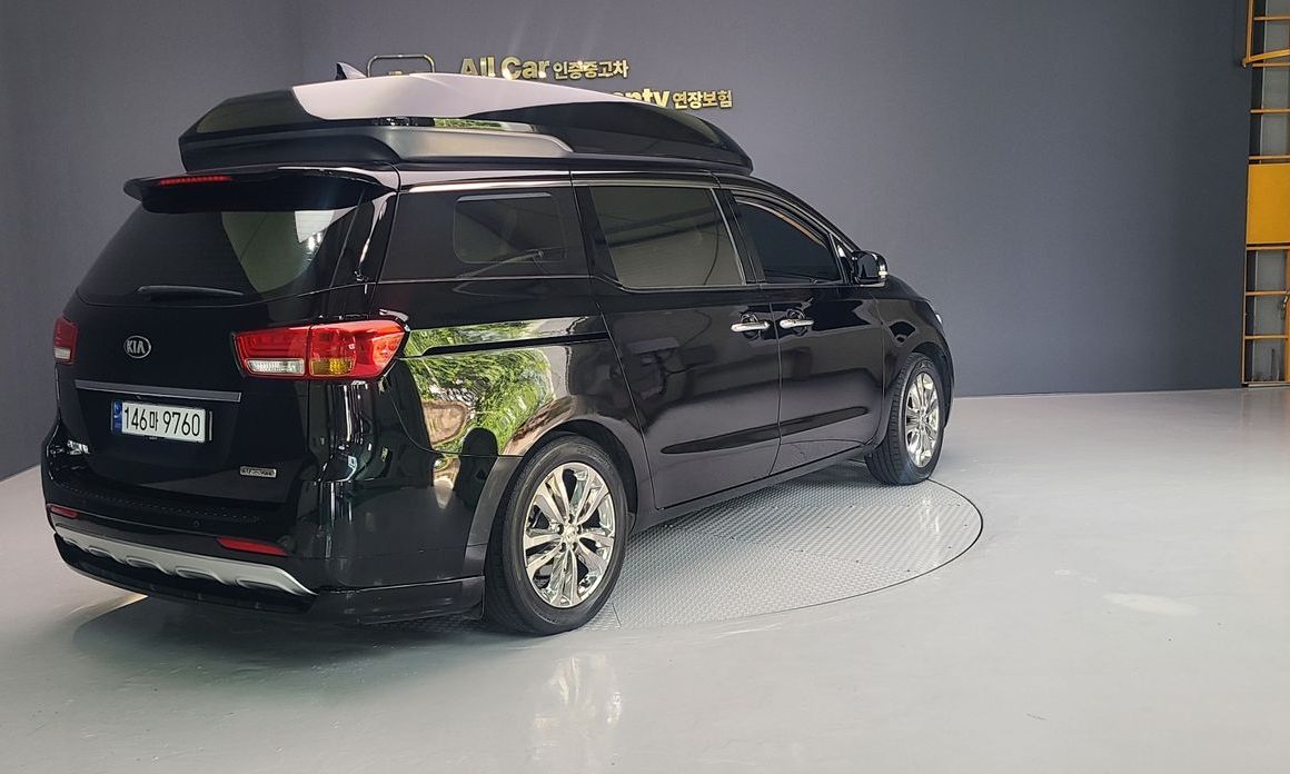 Kia Canival