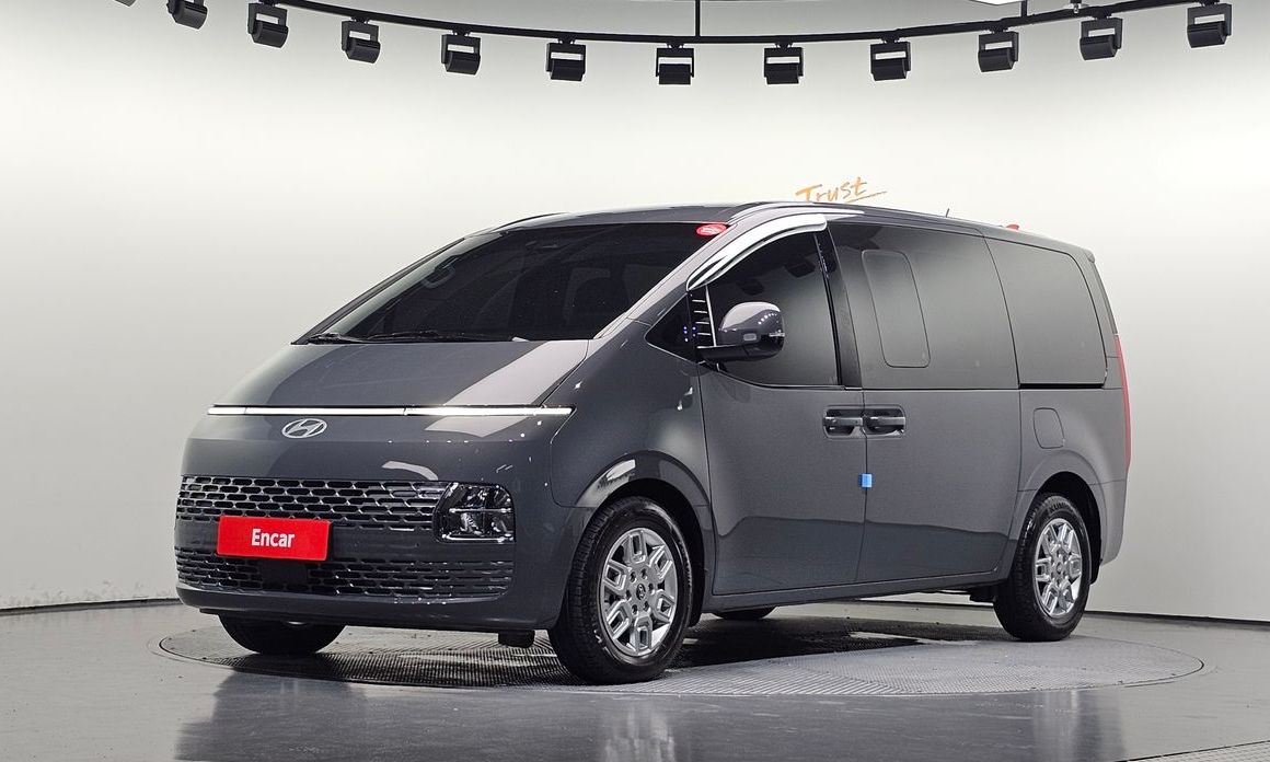 Hyundai Staria