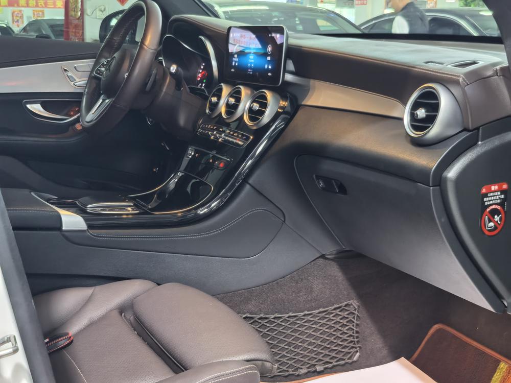 Mercedes-Benz Mercedes-Benz GLC