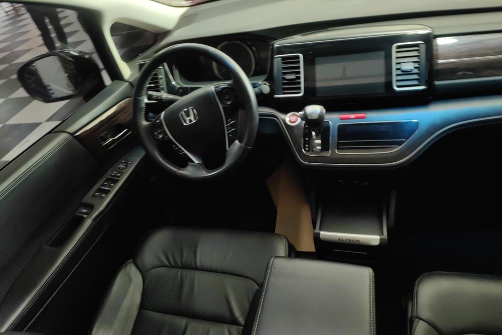 Honda Elysion