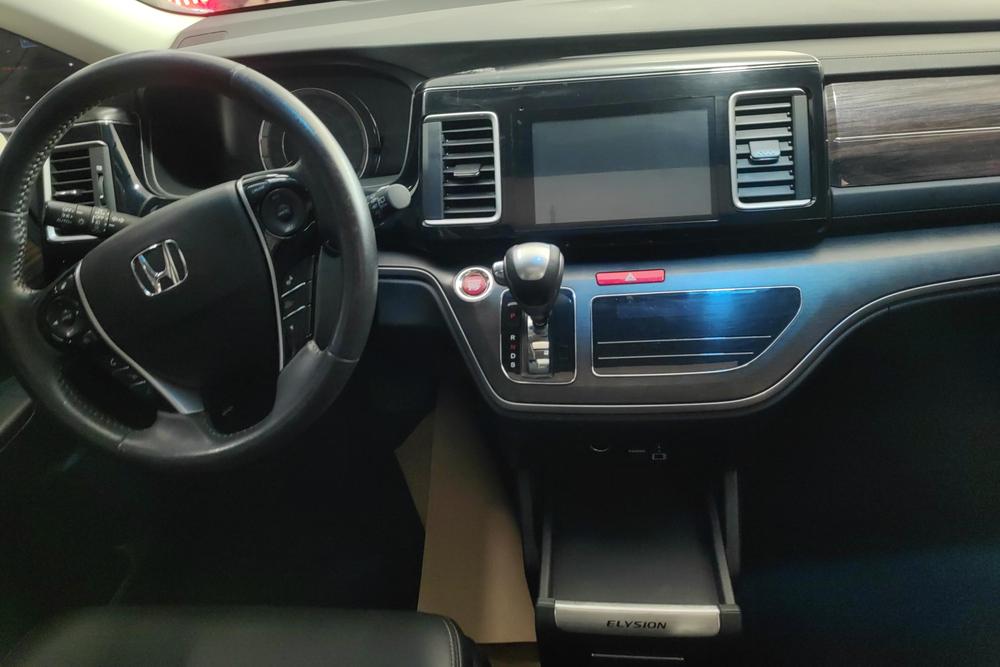 Honda Elysion