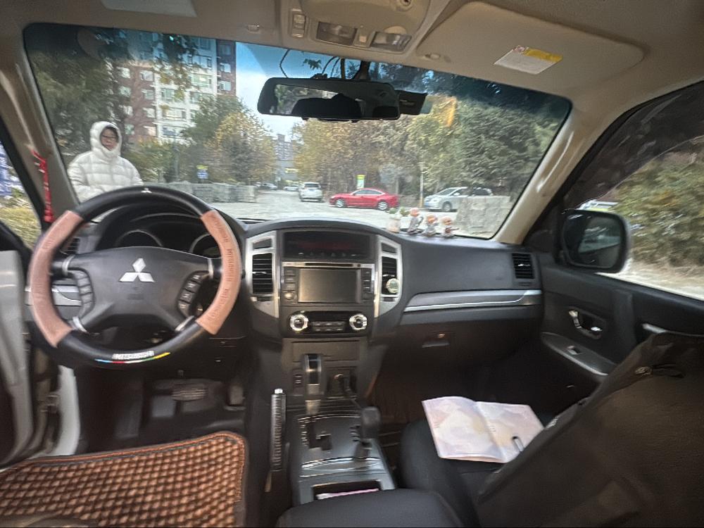 Mitsubishi Pajero (Import)