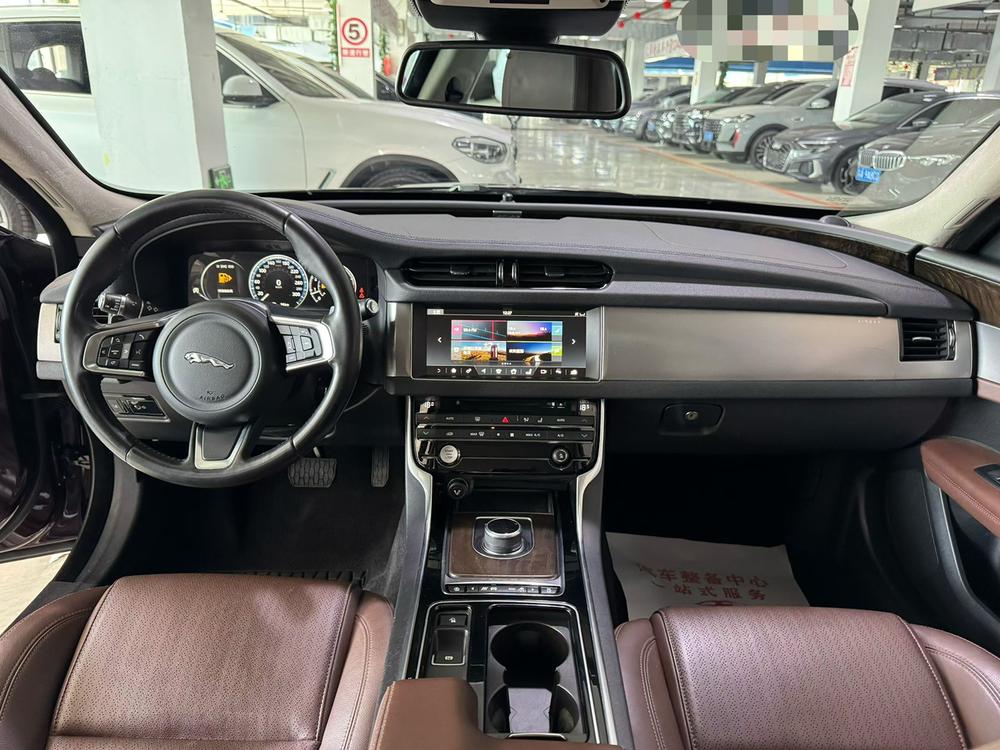 Jaguar Jaguar XFL