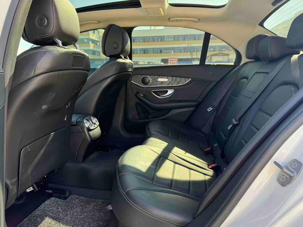 Mercedes-Benz Mercedes-Benz C-Class