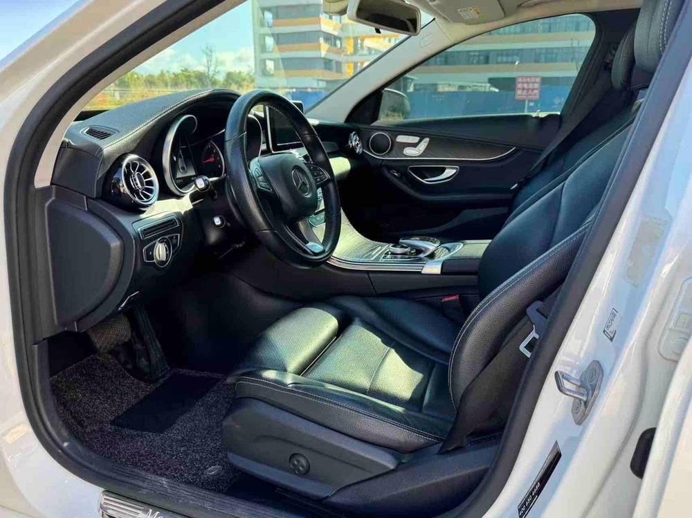 Mercedes-Benz Mercedes-Benz C-Class